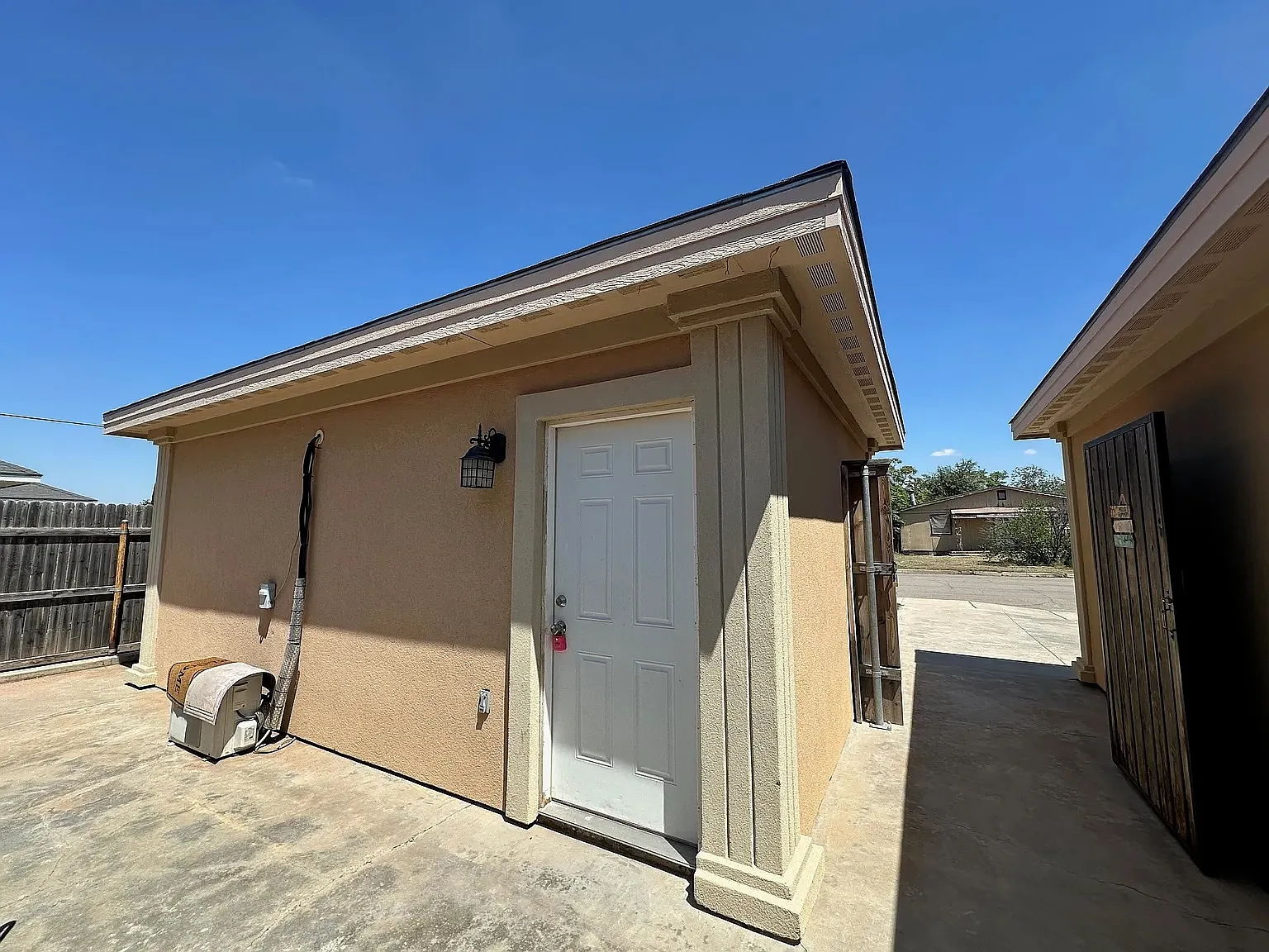 1216 East Parker Avenue - 1 — Photo 2