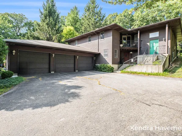 4747 Shank St NE, Rockford, MI 49341