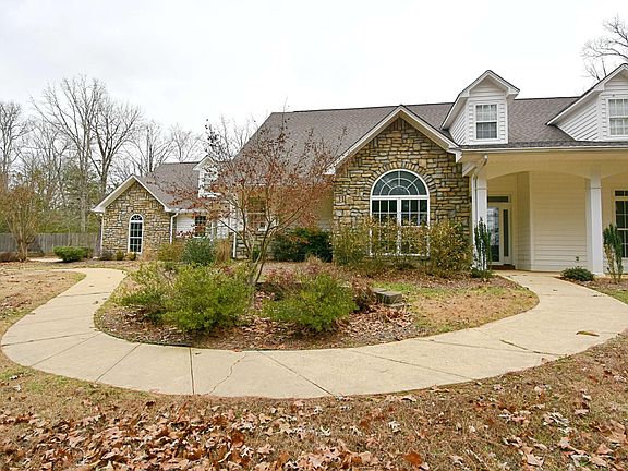 2nd image of 119 High Point Dr