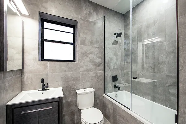 Rented by Bold New York | media 12