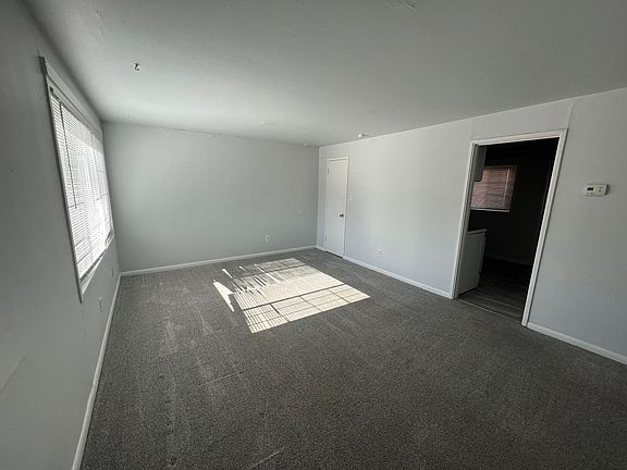 3rd image of 2924 W Uintah St #2928
