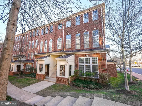 4421 Eastwick Ct #506A, Fairfax, VA 22033