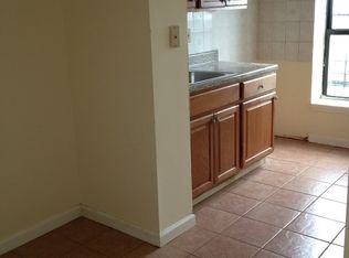 222 Sunnyside Ave APT 3, Brooklyn, NY 11207