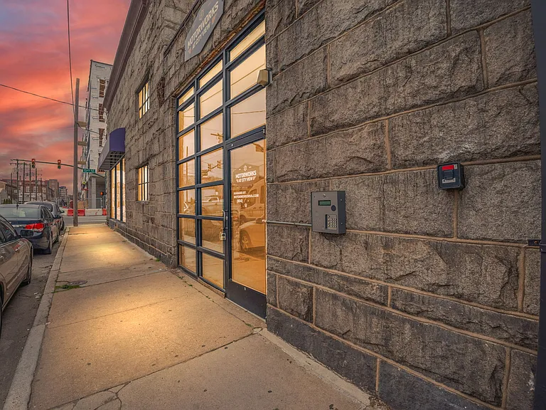 7th Street Lofts — Photo 37