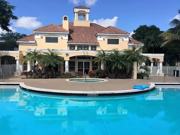 2667 NW 33rd St, Fort Lauderdale, FL