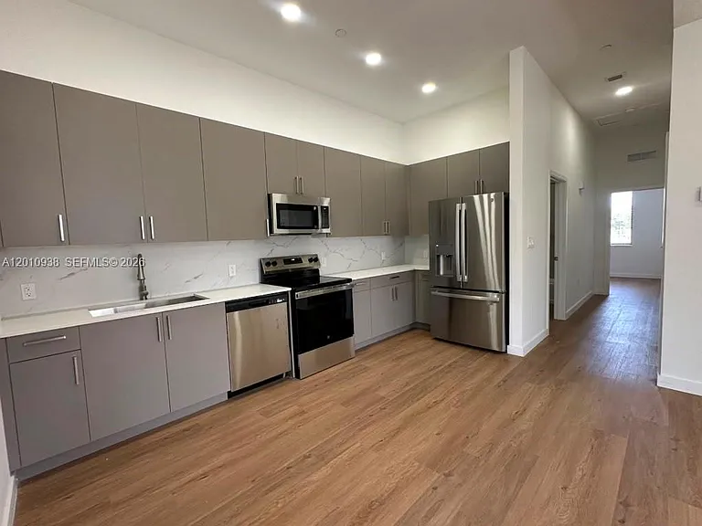 19444 SW 125th Ave #0 — Photo 12