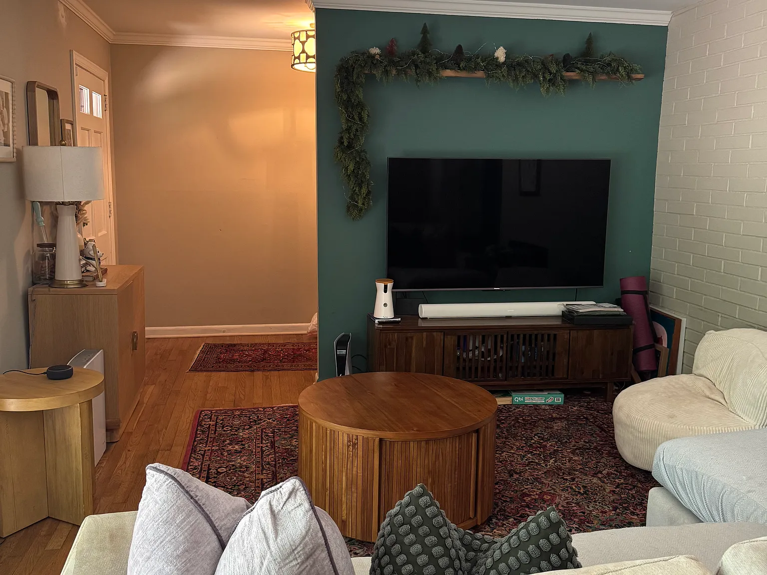 3 bed, 1900 sqft, $3,250 — Photo 4
