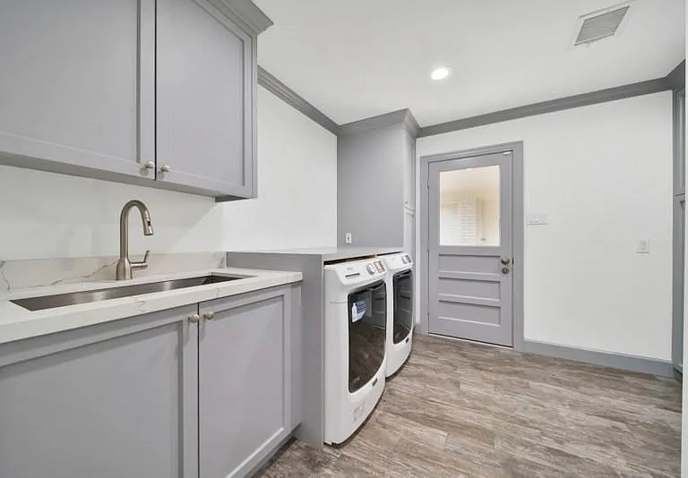 10042 Briar Forest Dr — Photo 22