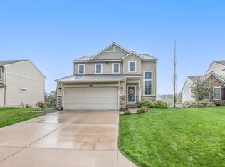 1015 Cobblestone Way Dr SE, Byron Center, MI 49315