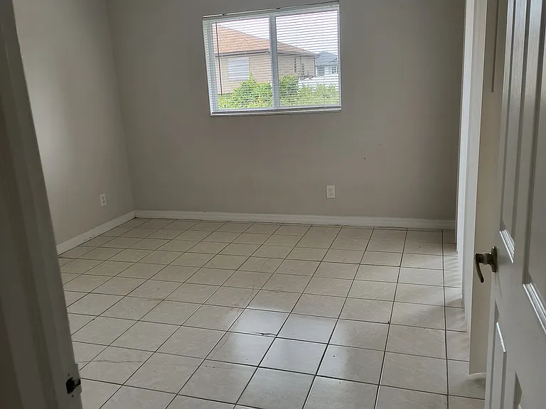 3604 22nd St SW — Photo 8