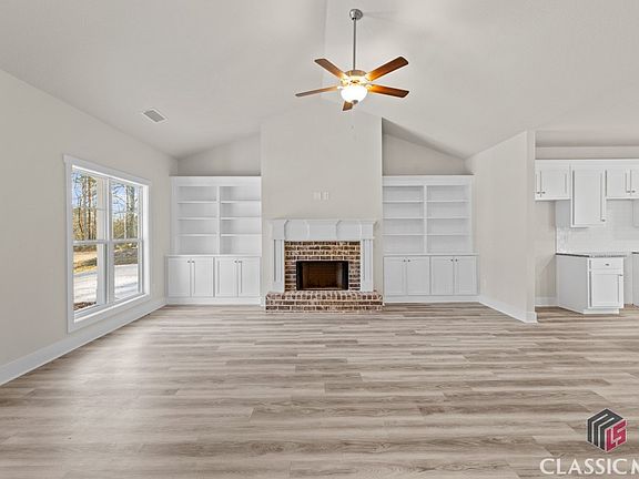 4th image of 121 Grace Lane #3