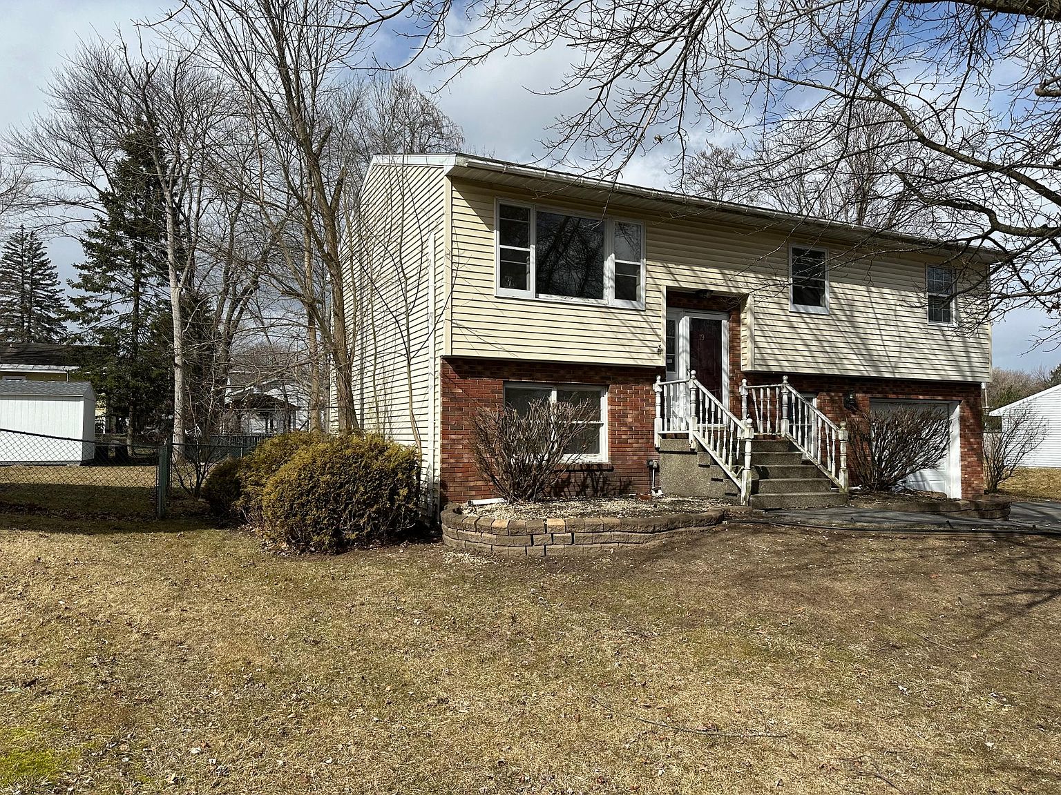 19 Berwyn St, Schenectady, NY 12304 Zillow