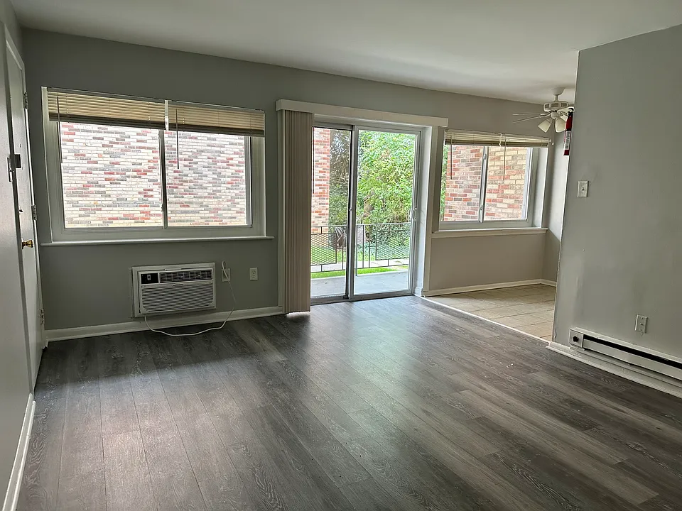 3 Gable Ave #S2