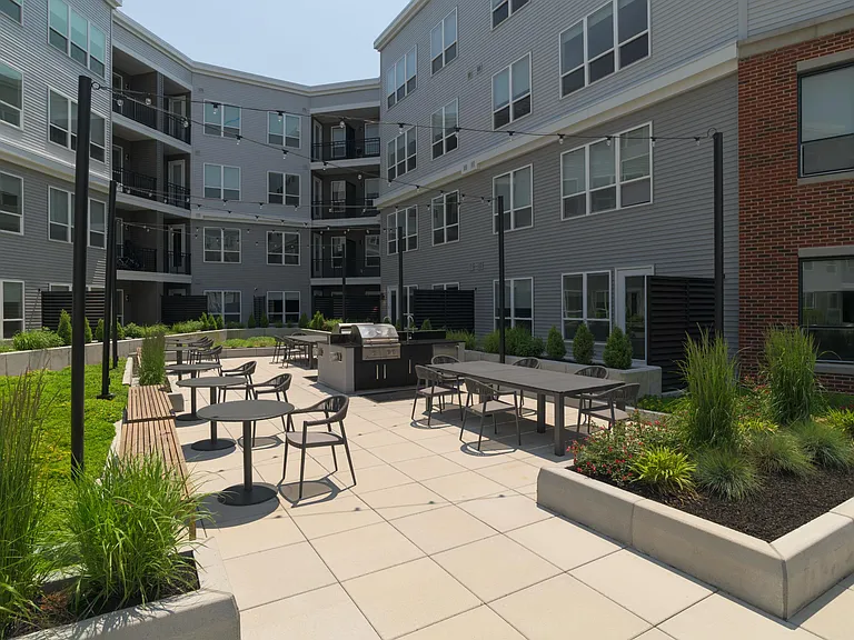 EDGE Apartments — Photo 36