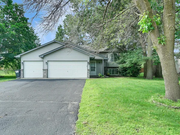 1062 101st Ln NE, Blaine, MN 55434