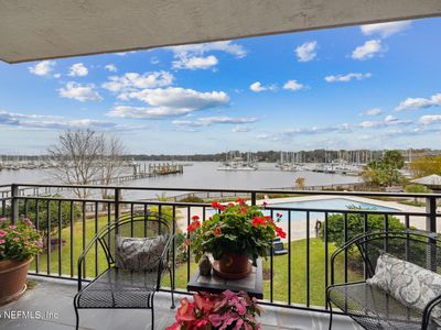 4401 LAKESIDE Drive UNIT 204, Jacksonville, FL, 32210