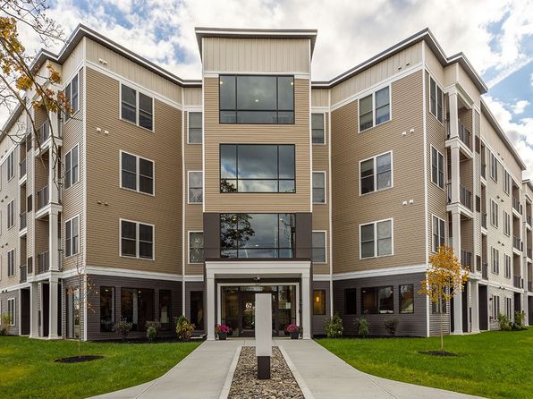 667 College Ave #421