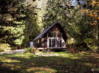 8942 Frost Creek Rd, Maple Falls, WA 98266