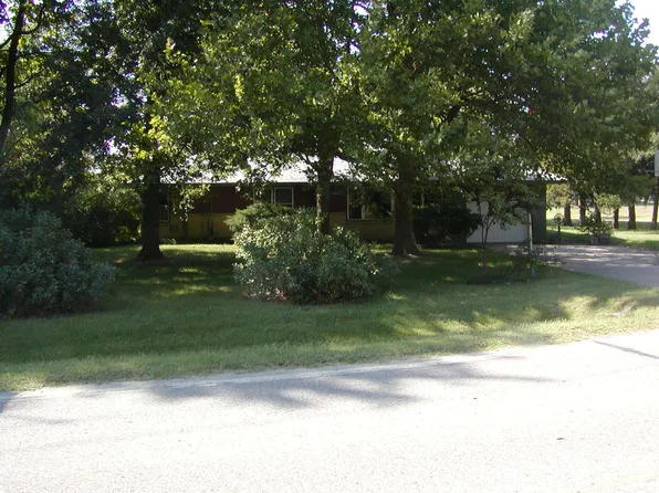 6811 N Monroe St, Hutchinson, KS 67502