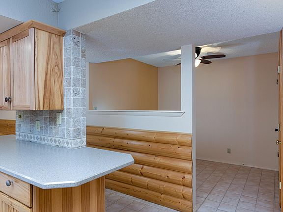 5th image of 5200 Villa View Dr APT 6A