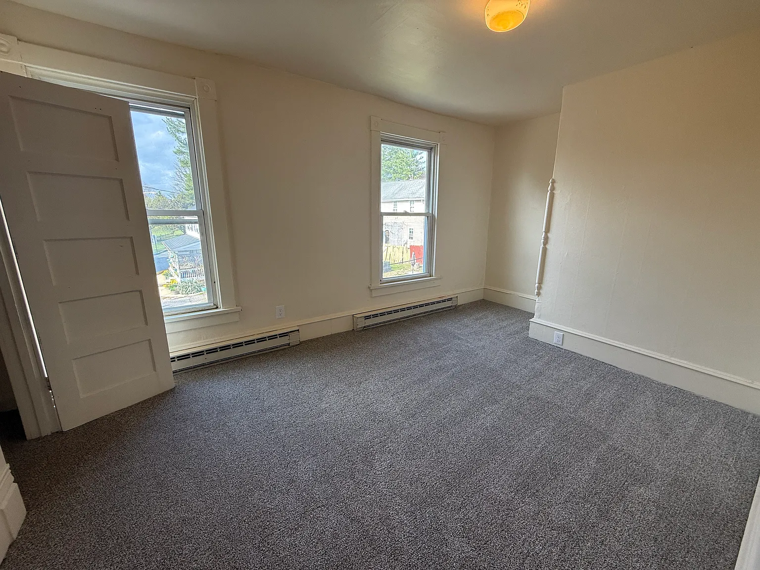3 bed, $2,100 — Photo 4