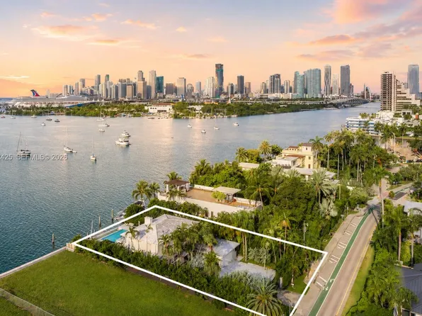 1300 S Venetian Way, Miami Beach, FL 33139