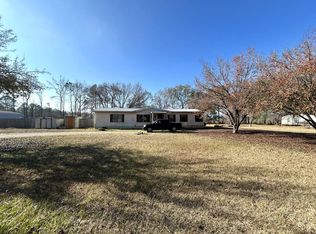 145 Brownlee Dr, Columbus, MS 39705