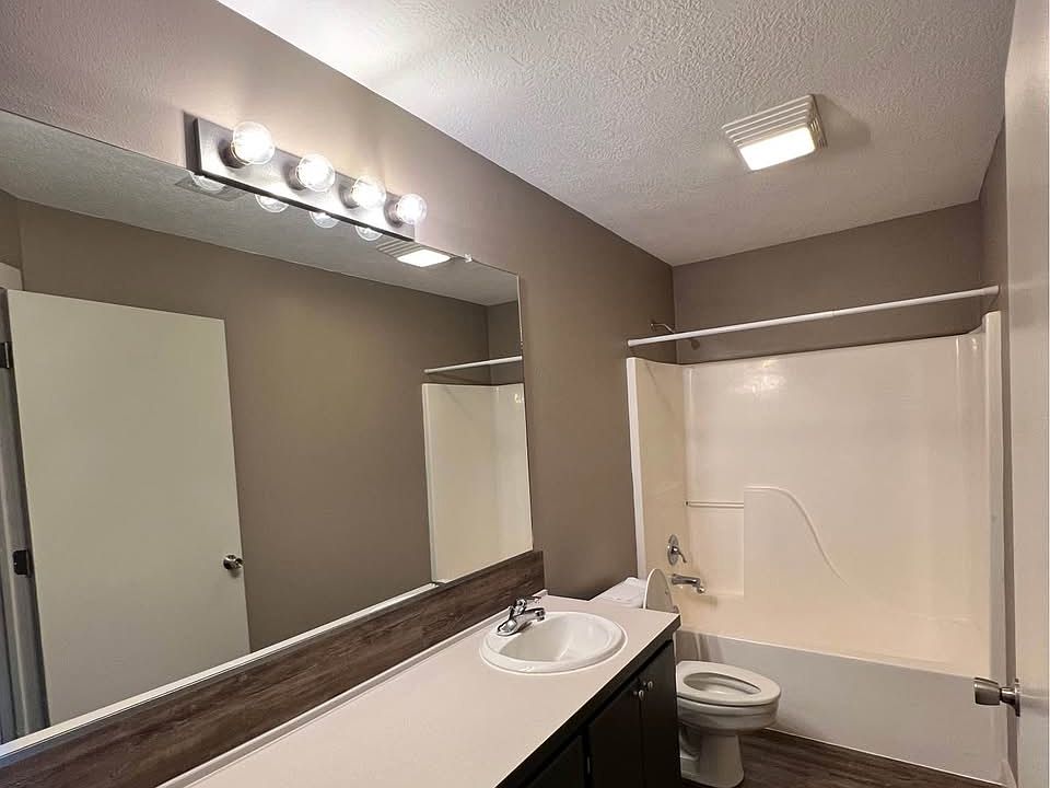 2nd image of 23120 Cagle Ln #2