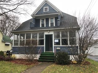 537 Center Ave, Sycamore, IL 60178