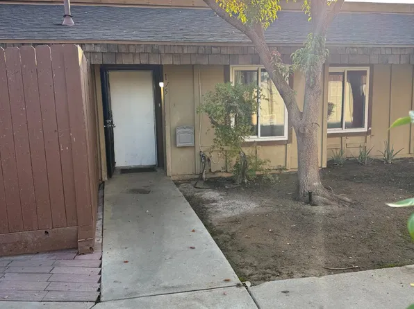 5181 E Olive Ave Unit 115, Fresno, CA 93727