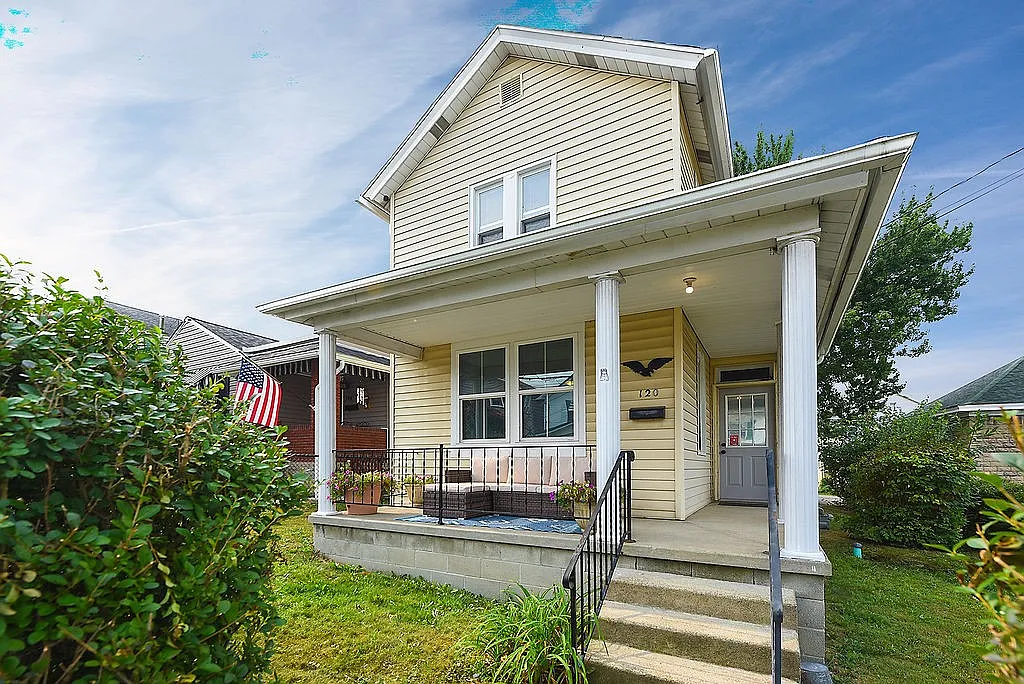 120 E Coffee St photo 1