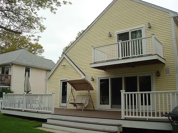Great back deck for hosting get togethers, or just enjoying any time of day