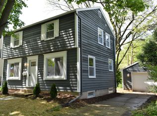 5324 W Arizona St, Milwaukee, WI 53219