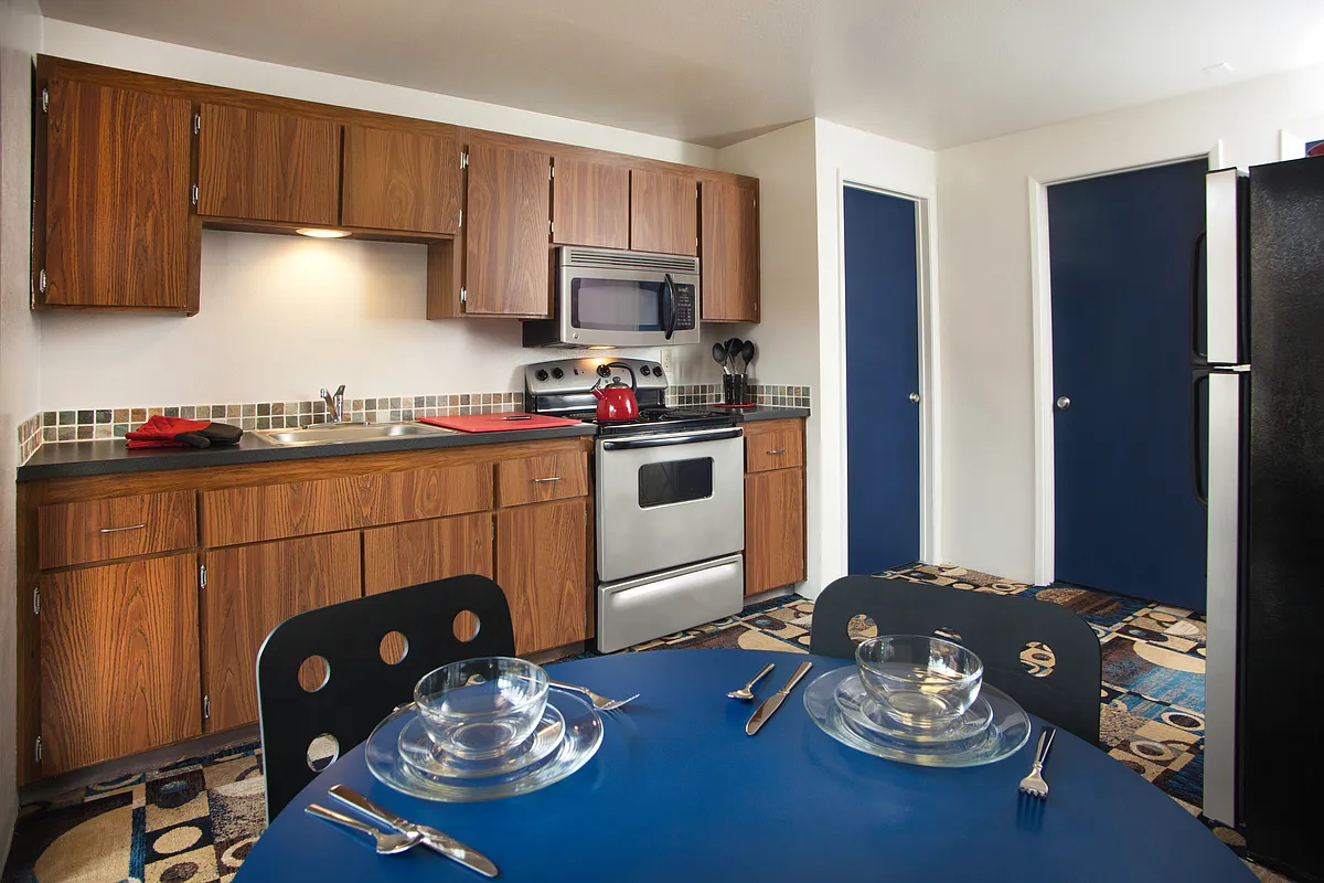 Building Photo - Villager Studios Reno