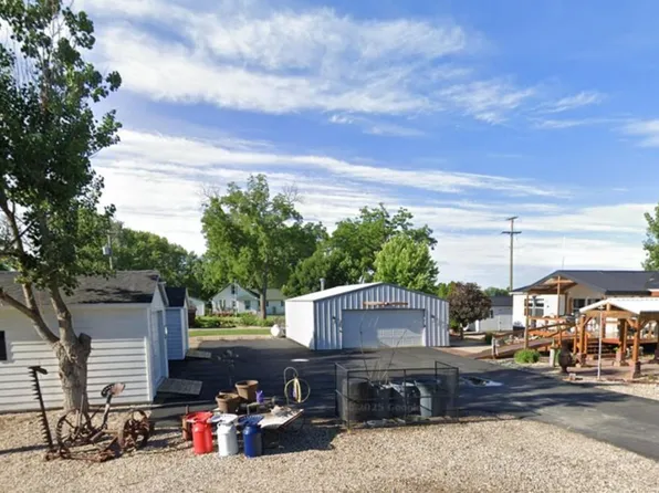 309 W 3rd St, Trent, SD 57065