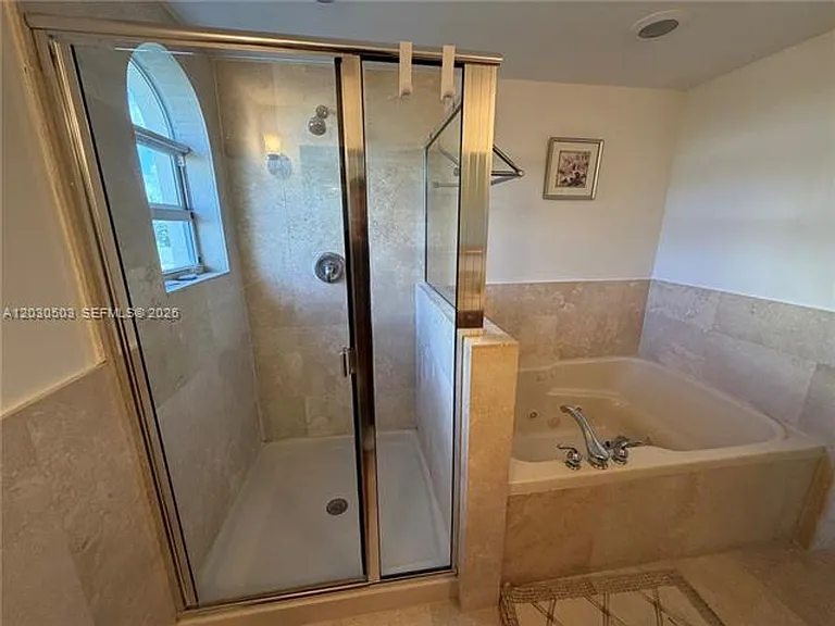 101 Sidonia Ave #402 — Photo 12