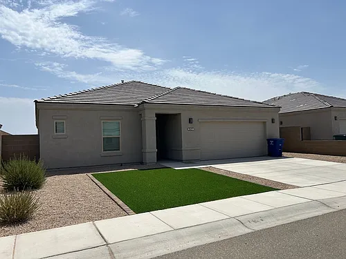 3527 S Ostrich Dr Photo 1