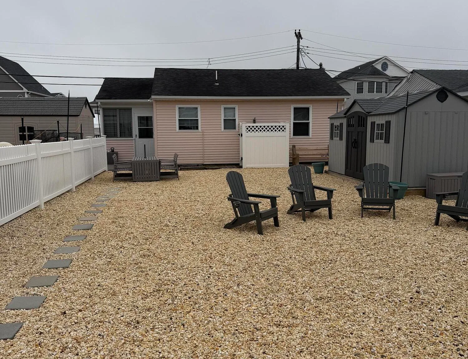2 bed, 572 sqft, $3,250 — Photo 1