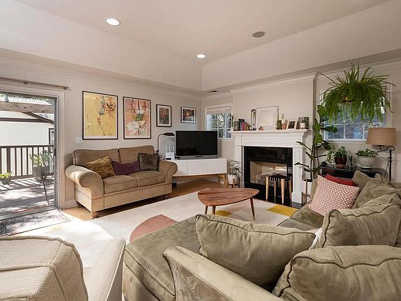 5th image of 912 Palm Ave