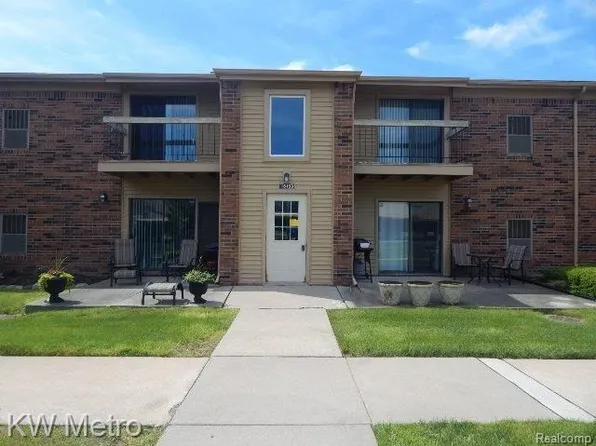 16150 Clarkson Dr APT 13, Fraser, MI 48026