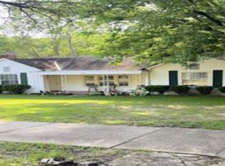 606 S Edgewood Dr, Dothan, AL 36301