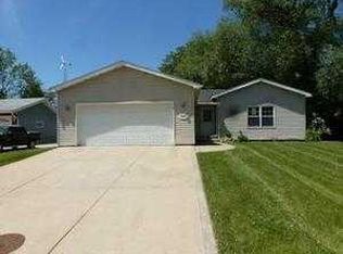 4902 40th Ave, Kenosha, WI 53144