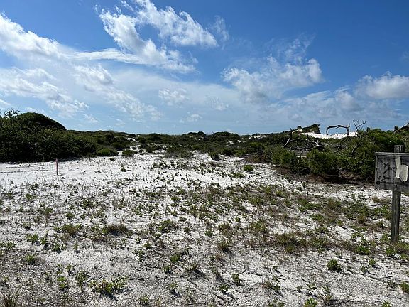 5th image of 752 Gulf Shore Dr #1