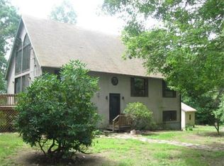 1372 Sharps Lot Rd, Swansea, MA 02777