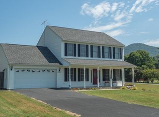 164 Oak Dr, Blue Ridge, VA 24064