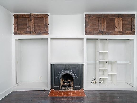 4th image of 244 Green St