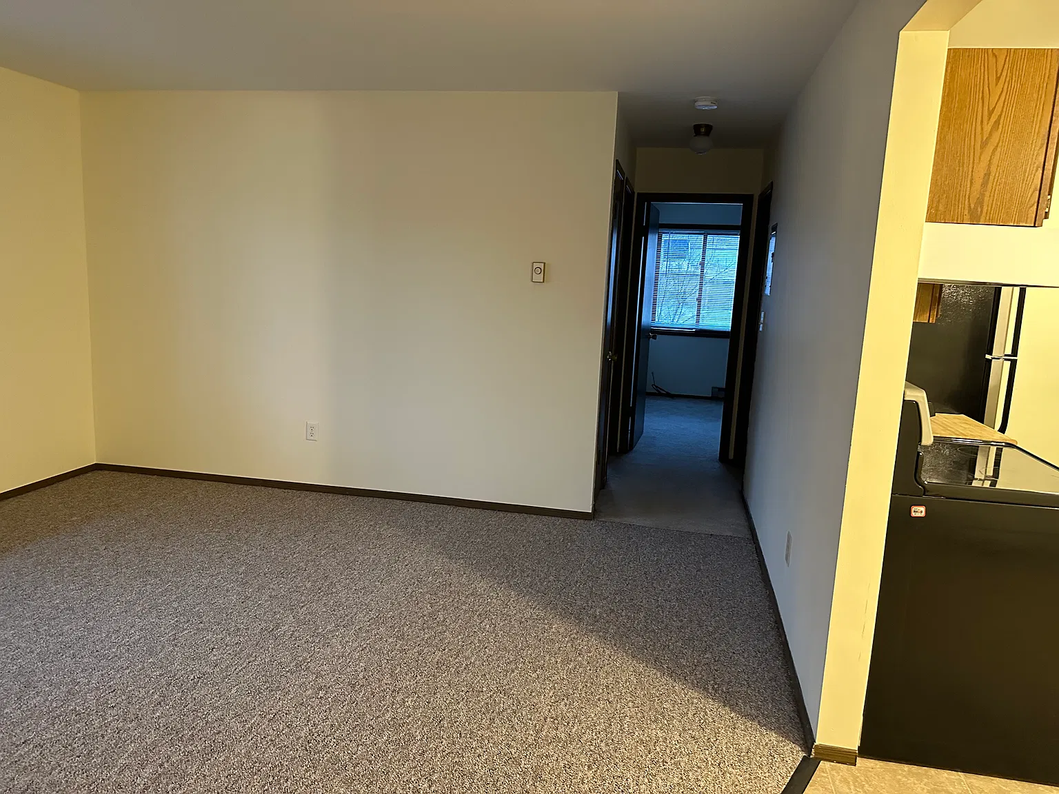 640 Fox Knoll Dr — Photo 4