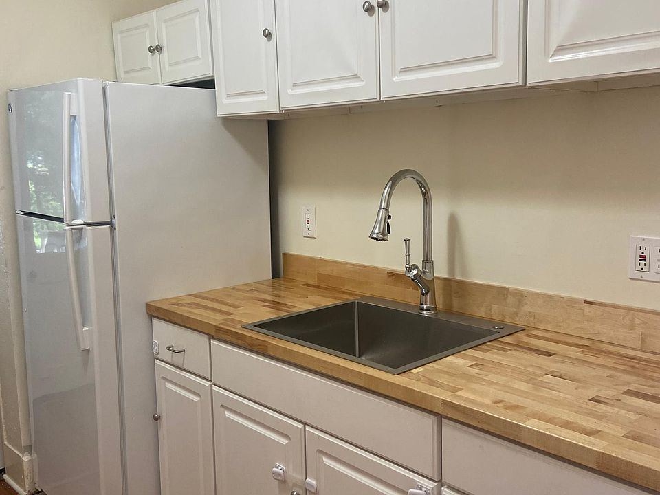 56 Kinderhook St Chatham NY Zillow