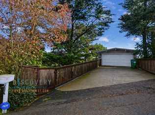 6812 Saroni Dr, Oakland, CA
