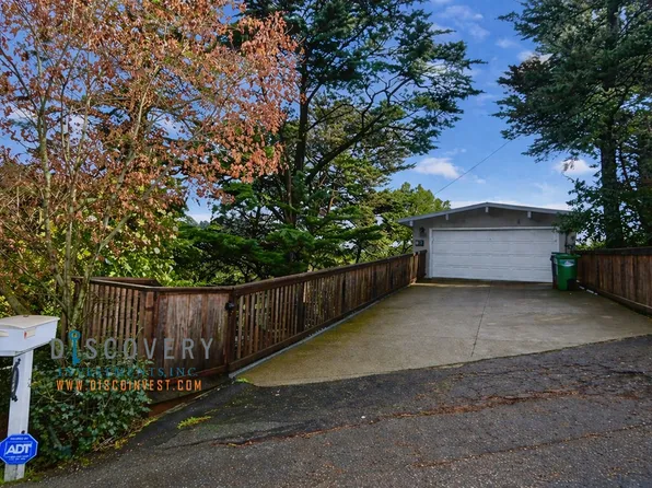 6812 Saroni Dr, Oakland, CA 94611